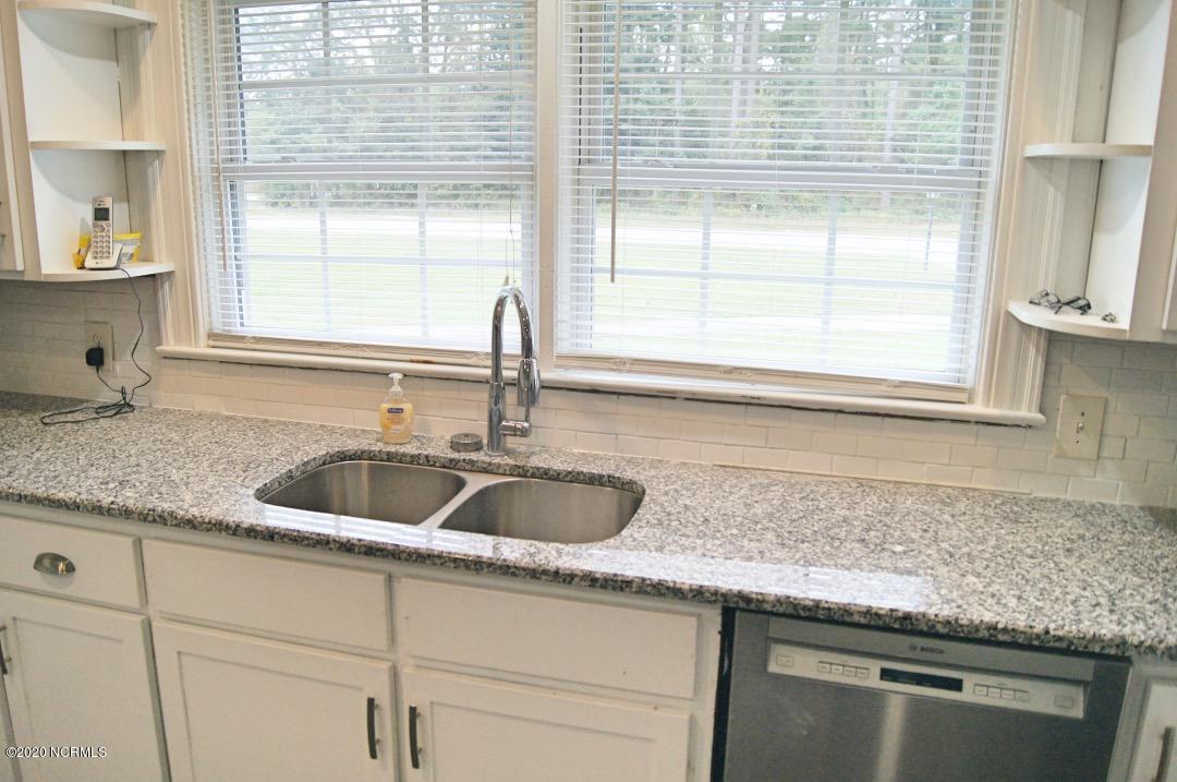 6651 River Road Washington, NC 27889 - Photo 13 of 35 013_KitchenView3