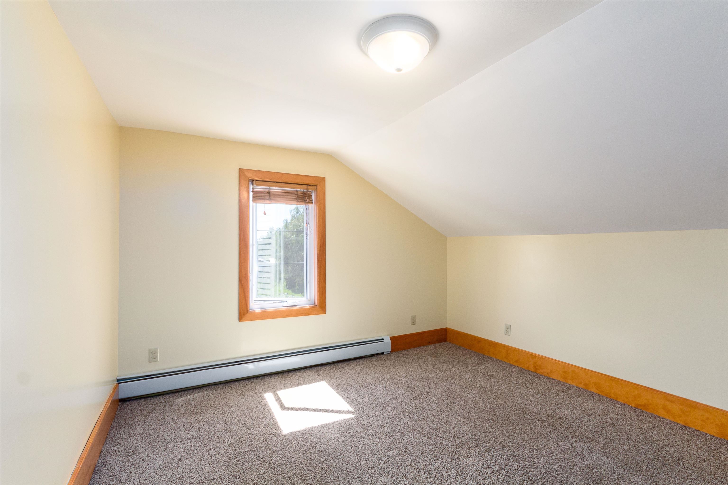 11093 Rte 116 Hinesburg, VT 05461 - Photo 5 of 45 Gallery Image 5