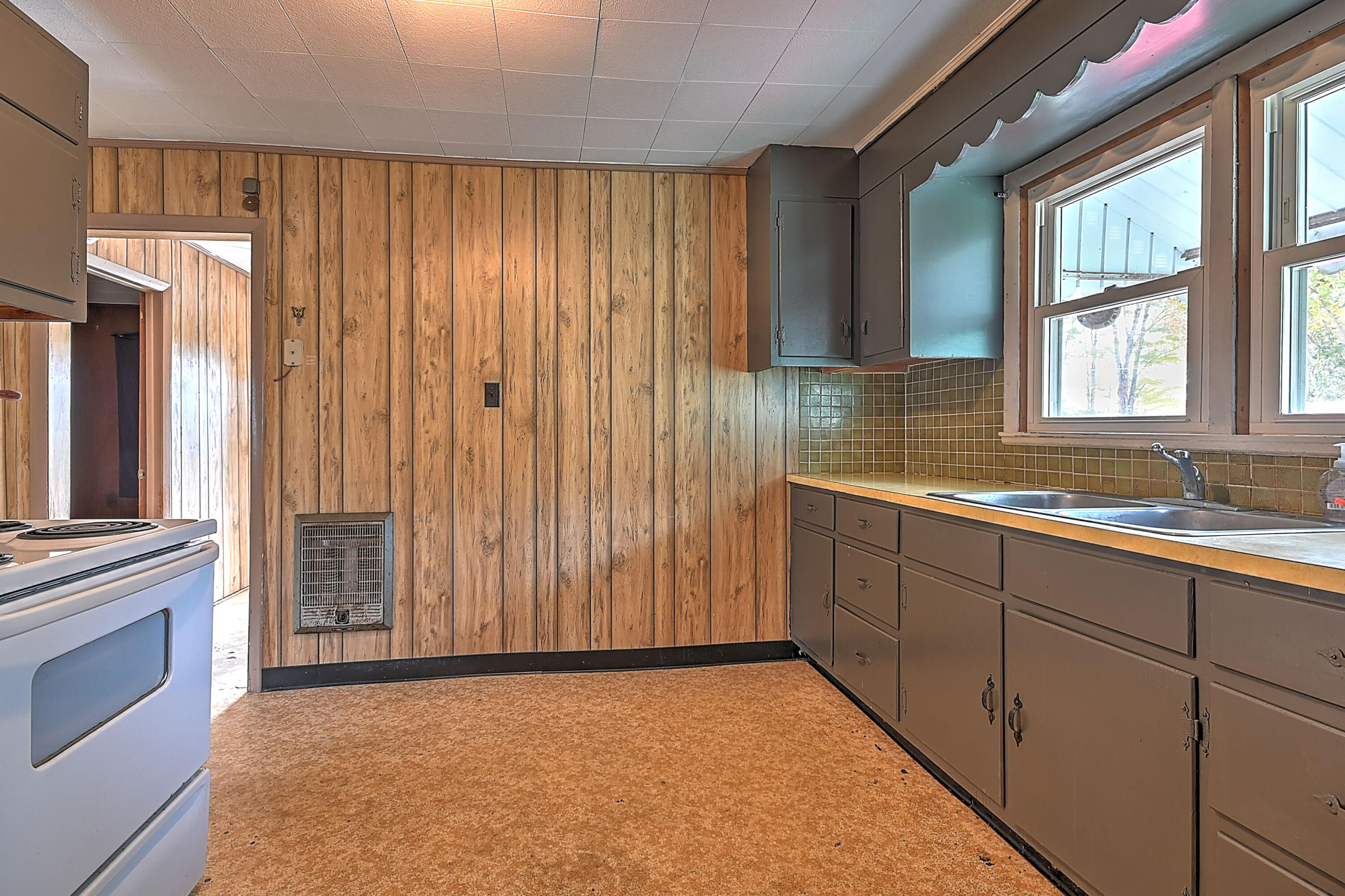 10143 Oak Grove Road Bristol, VA 24202 - Photo 20 of 29 Oak Grove-20