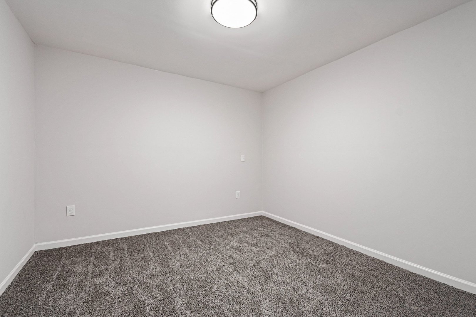 122 Long Beach Road Montgomery, IL 60538 - Photo 8 of 13 Gallery Image 8