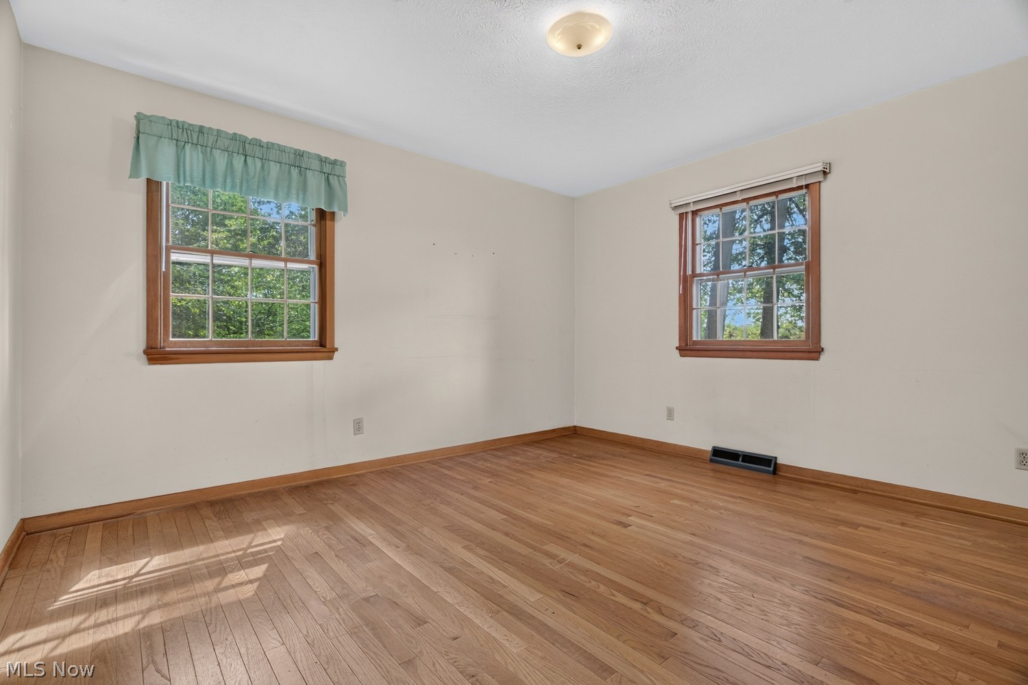 1593 Vermilion Road Vermilion, OH 44089 - Photo 16 of 31 Gallery Image 16
