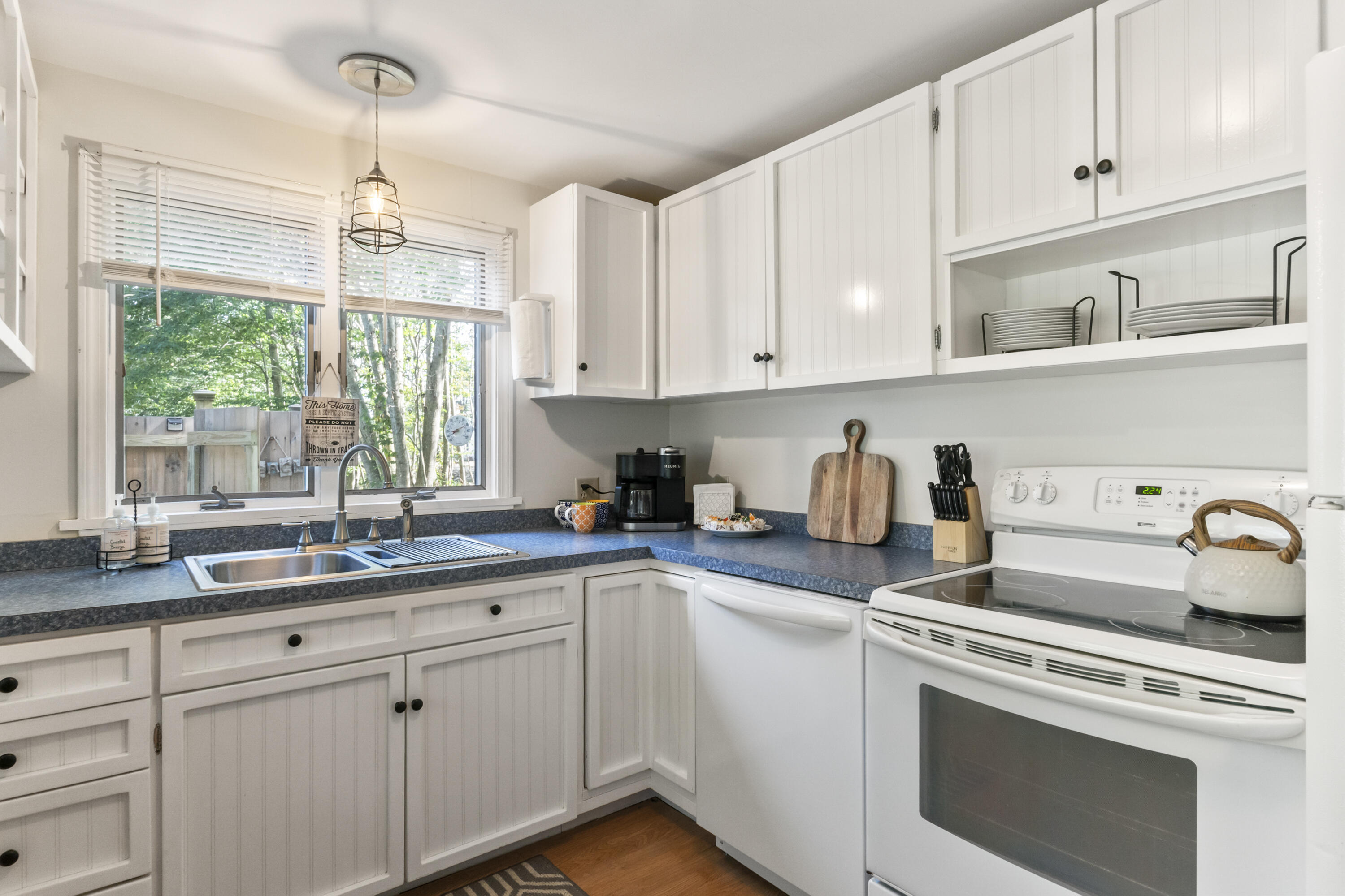 12 Cardinal Lane York, ME 03909 - Photo 8 of 33 12CardinalLnKitchen2