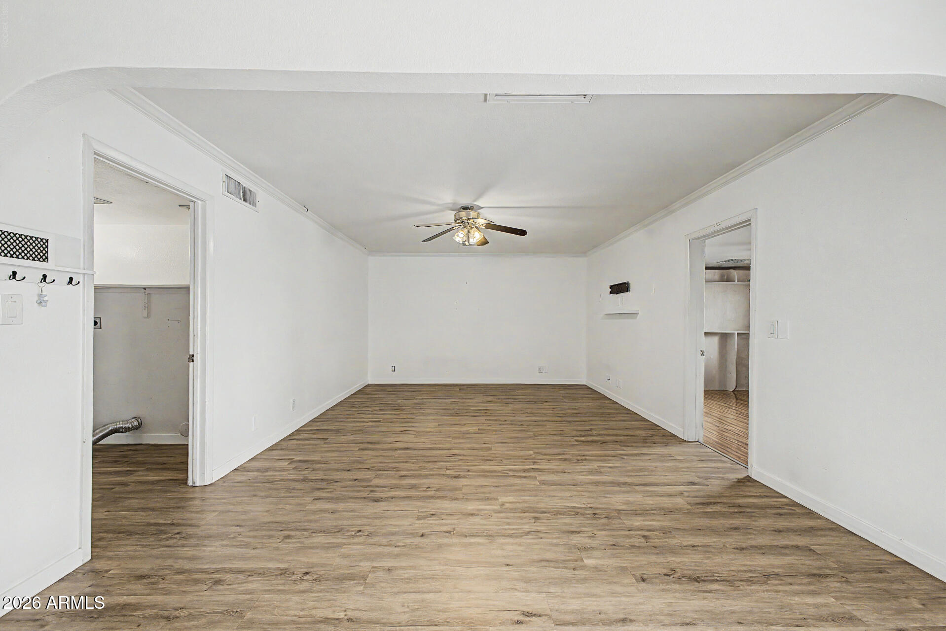 2102 West Utopia Road Phoenix, AZ 85027 - Photo 12 of 53 12 - Utopia