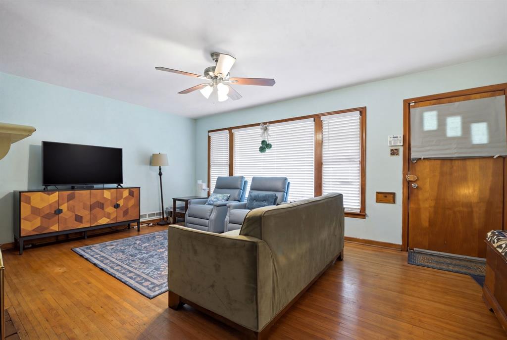 2266 Sutter Street Dallas, TX 75216 - Photo 7 of 24