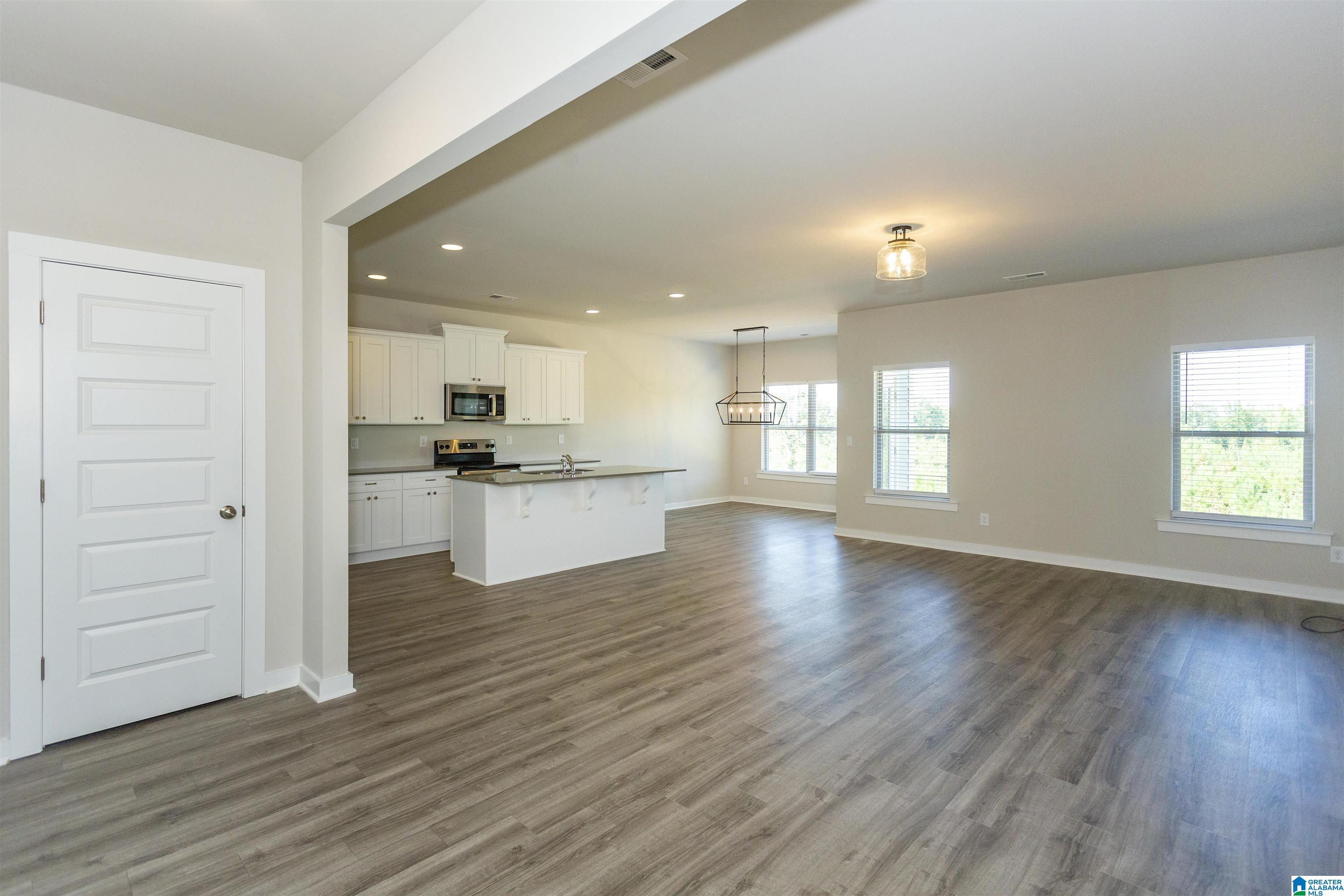 270 Ridgeview Circle Jemison, AL 35085 - Photo 13 of 45