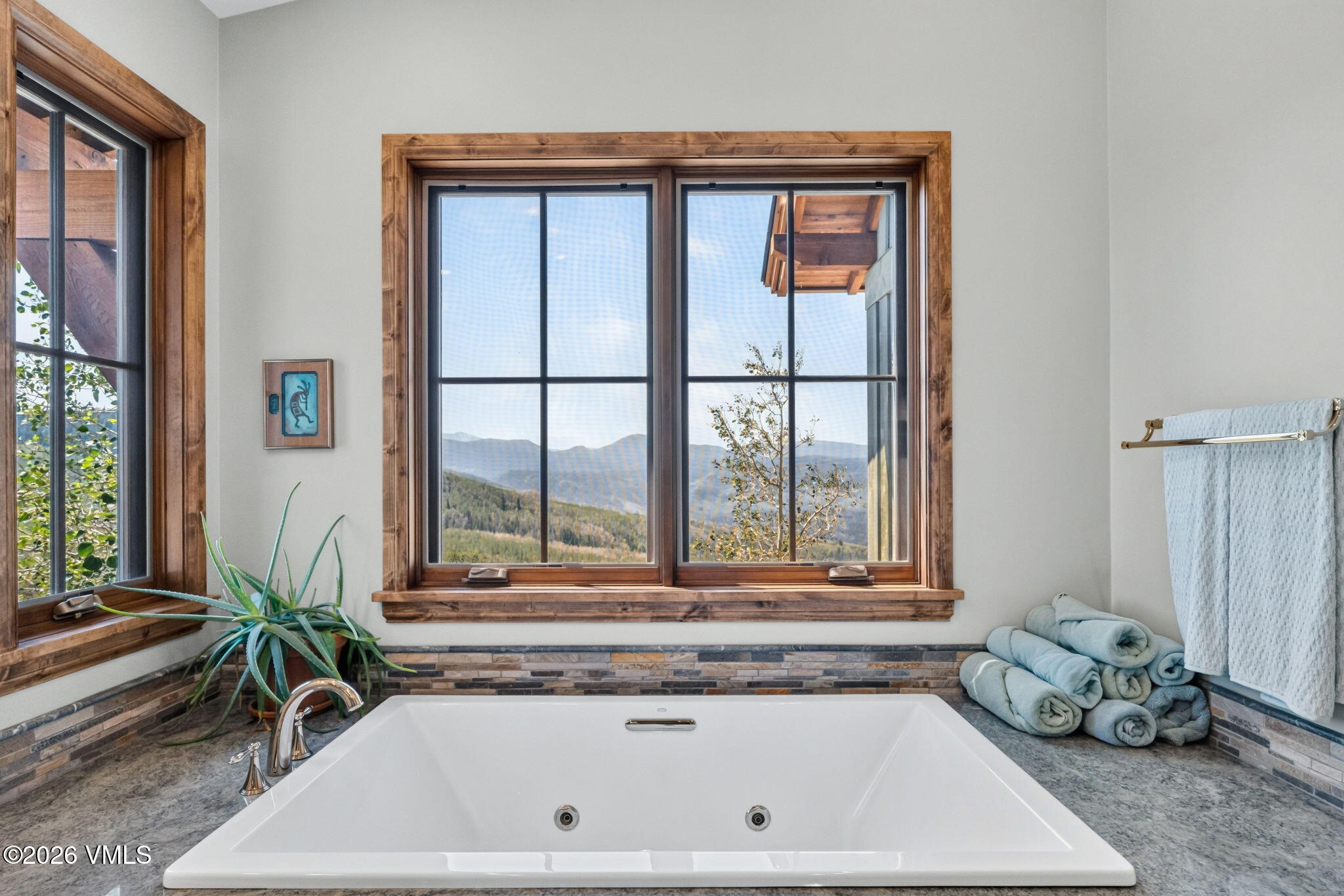 96 Pikes Way Edwards, CO 81632 - Photo 22 of 72 24-web-or-mls-23