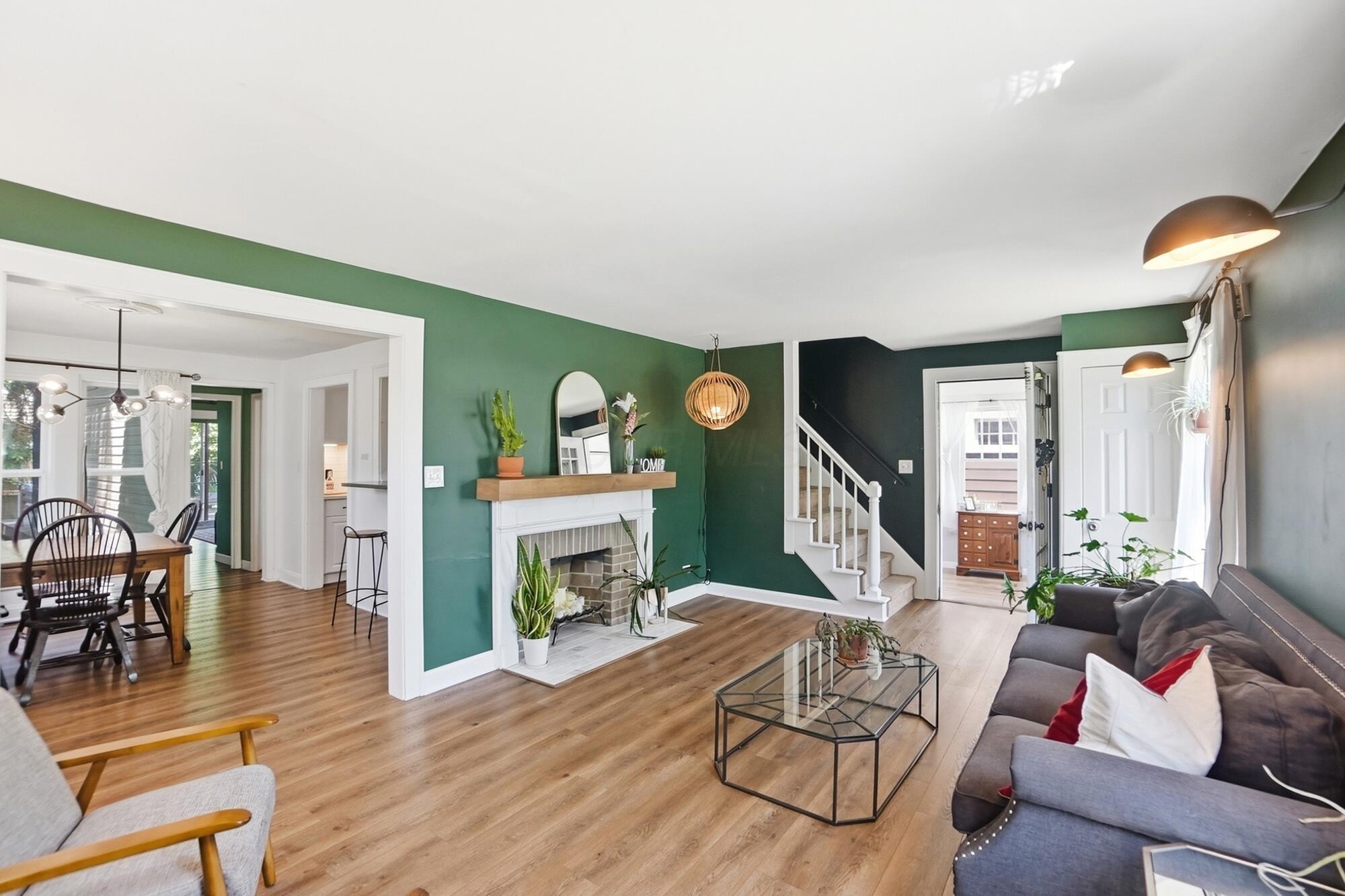 587 Wiltshire Road Columbus, OH 43204 - Photo 7 of 73