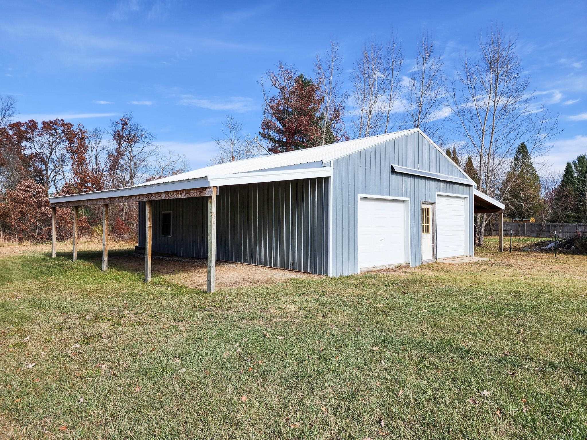2111 Timber Lane Harrison, MI 48625 - Photo 28 of 35