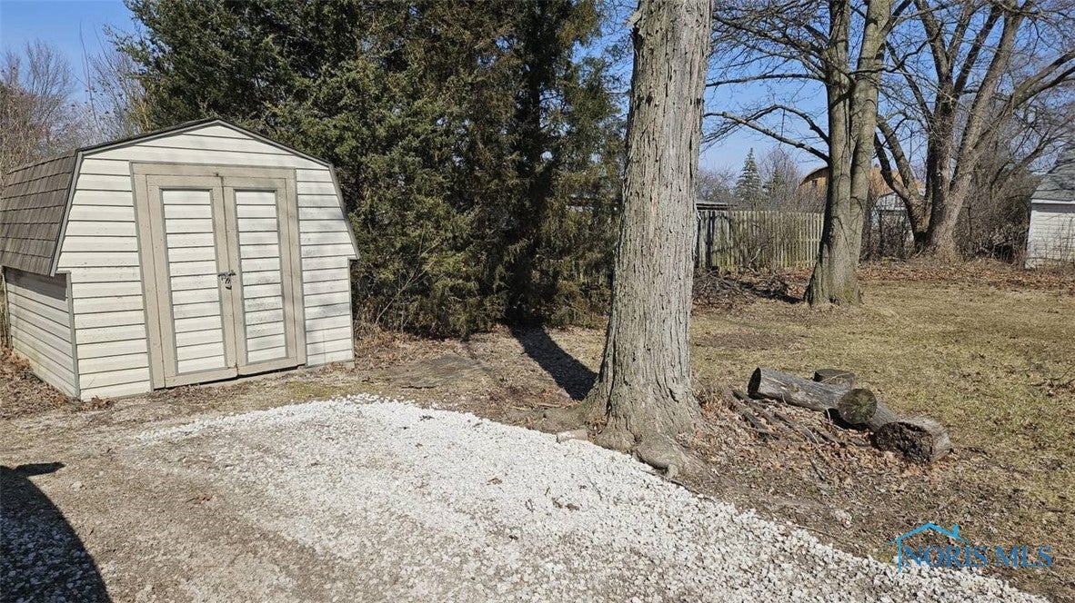 4950 Libbey Road Perrysburg, OH 43551 - Photo 6 of 14 Gallery Image 6