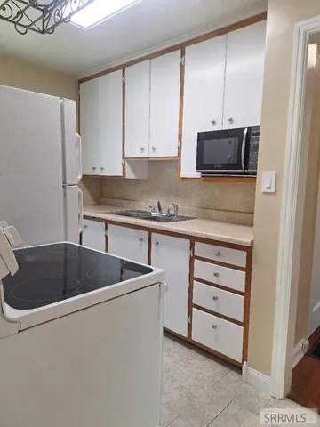 $254,900 | 98 Maplewood Avenue, Pocatello, ID 83204