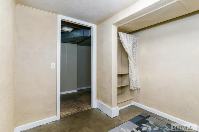 $254,900 | 98 Maplewood Avenue, Pocatello, ID 83204