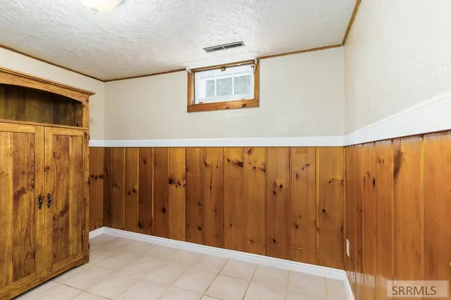 $254,900 | 98 Maplewood Avenue, Pocatello, ID 83204