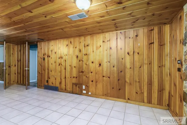 $254,900 | 98 Maplewood Avenue, Pocatello, ID 83204