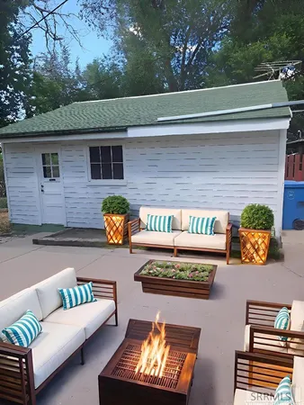 $254,900 | 98 Maplewood Avenue, Pocatello, ID 83204