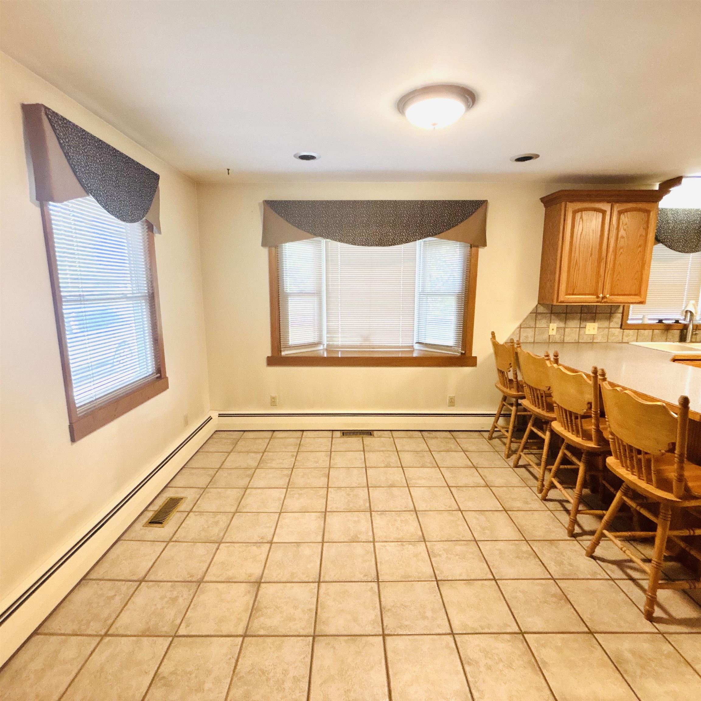 4713 South Fraser Road Bay City, MI 48706 - Photo 5 of 29