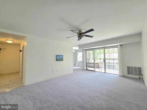 $2,150 | 1935 Wilson Lane, Unit 103, McLean, VA 22102