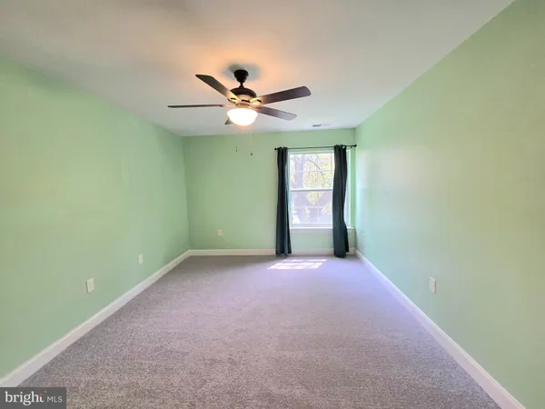 $2,150 | 1935 Wilson Lane, Unit 103, McLean, VA 22102
