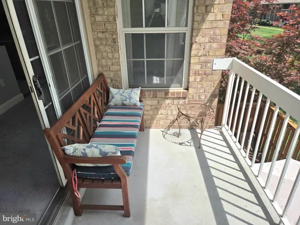 $2,150 | 1935 Wilson Lane, Unit 103, McLean, VA 22102