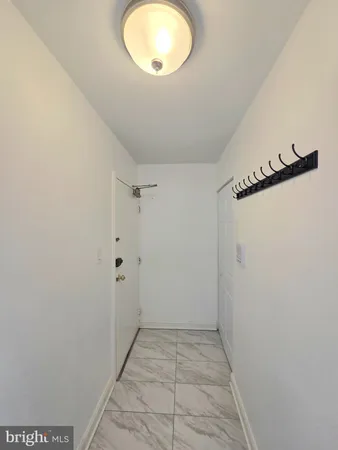 $2,150 | 1935 Wilson Lane, Unit 103, McLean, VA 22102