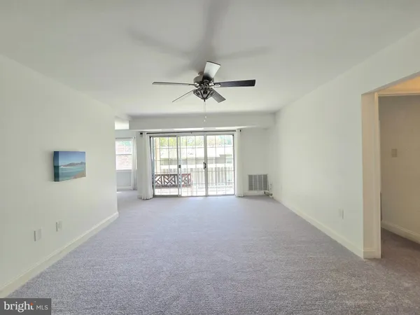 $2,150 | 1935 Wilson Lane, Unit 103, McLean, VA 22102