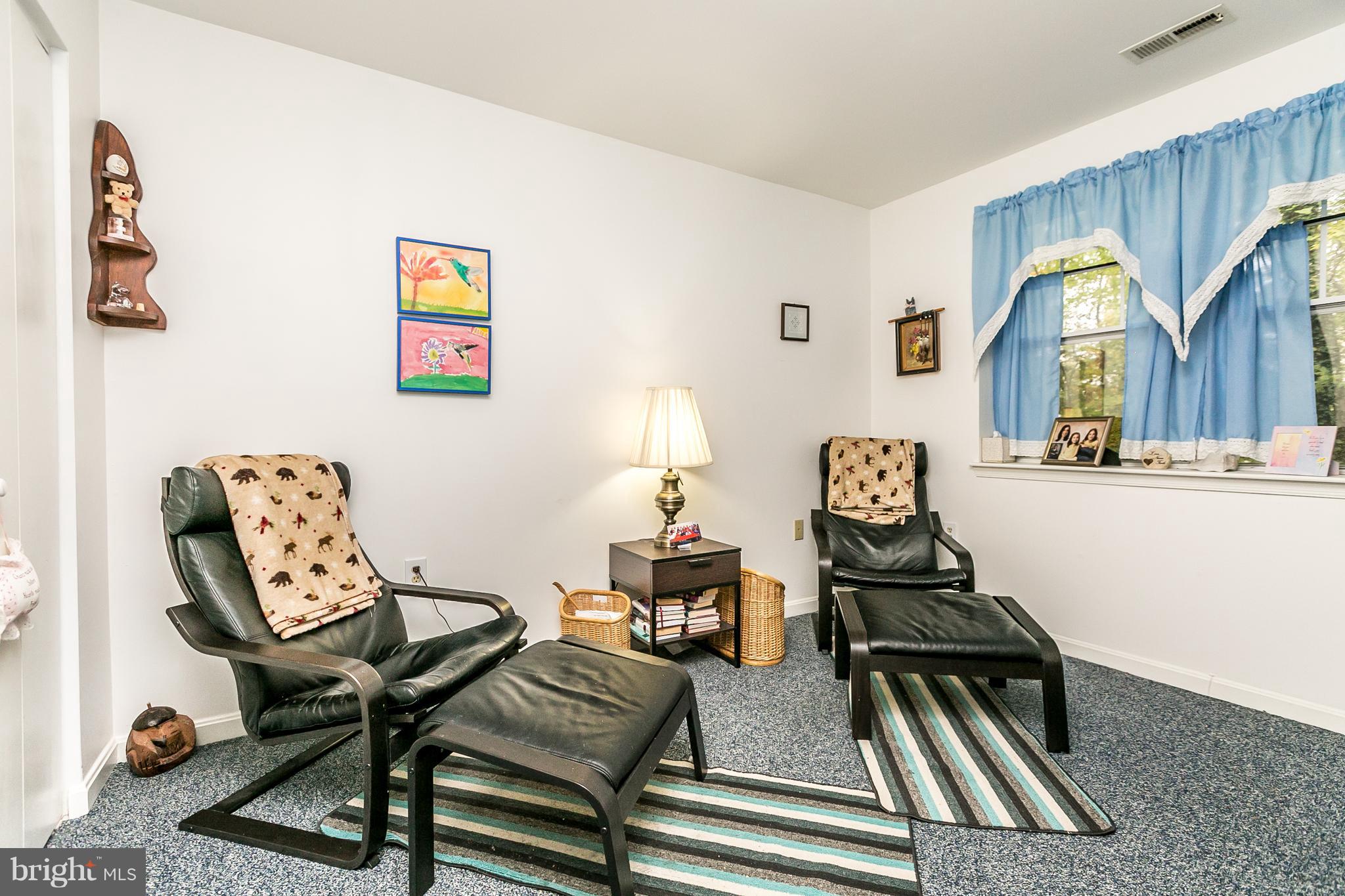 520 McManus Way, Unit C1 Towson, MD 21286 - Photo 13 of 16 Second bedroom