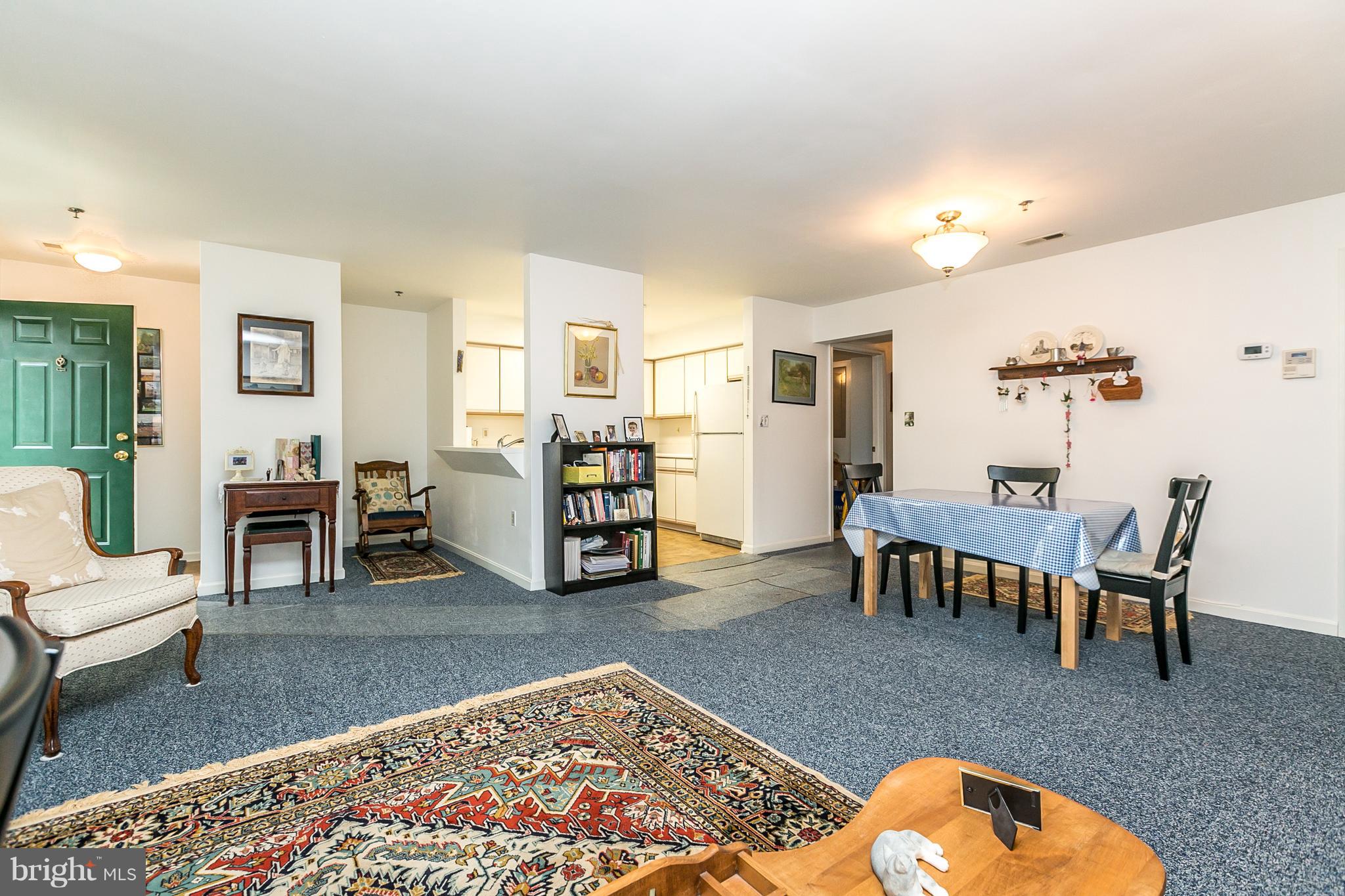 520 McManus Way, Unit C1 Towson, MD 21286 - Photo 3 of 16 Large combined living and dining area