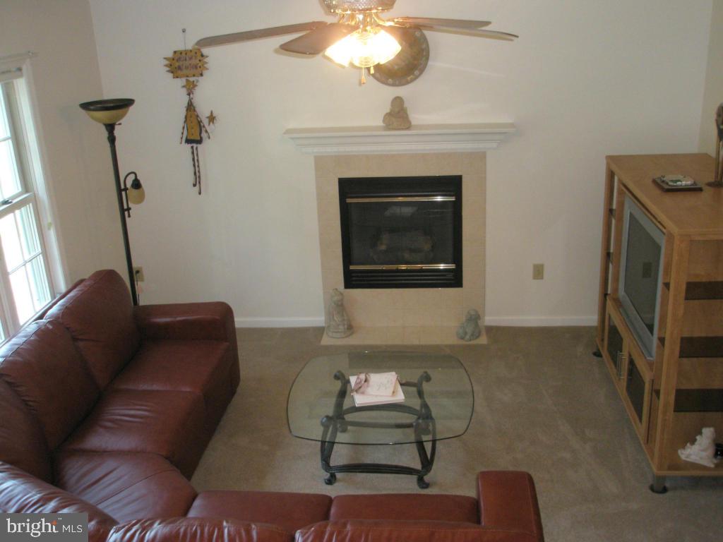 725 Farnum Road Lititz, PA 17543 - Photo 5 of 13