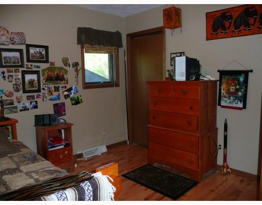 277 Forsythe Road Valencia, PA 16059 - Photo 10 of 14 Other. LARGE BEDROOM WITH SOFT COLORS AND SPACIOUS CLOSET