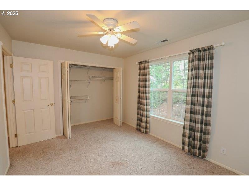 1147 Southeast Kane Street Roseburg, OR 97470 - Photo 34 of 41 a view of an empty room with a window