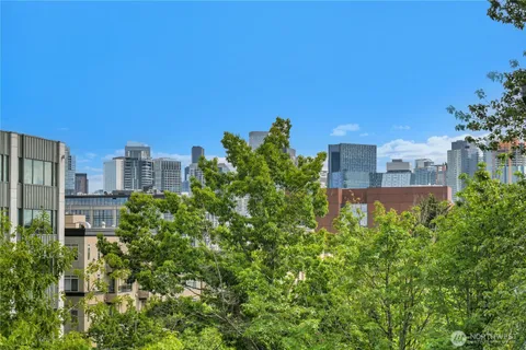 $349,000 | 612 Prospect Street, Unit 204, Seattle, WA 98109