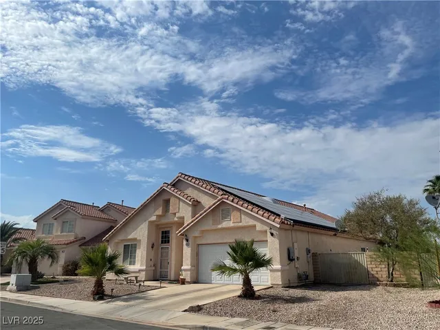 $430,000 | 648 Hitchen Post Drive, Henderson, NV 89011