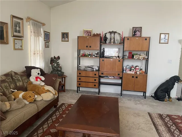 $430,000 | 648 Hitchen Post Drive, Henderson, NV 89011