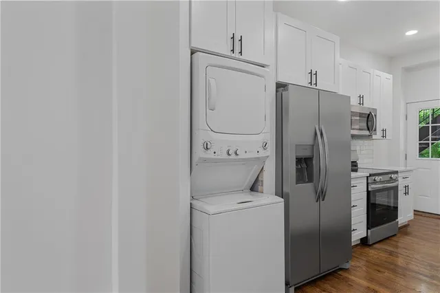 $1,900 | 360 Ponce De Leon Avenue Northeast, Unit 24, Atlanta, GA 30308