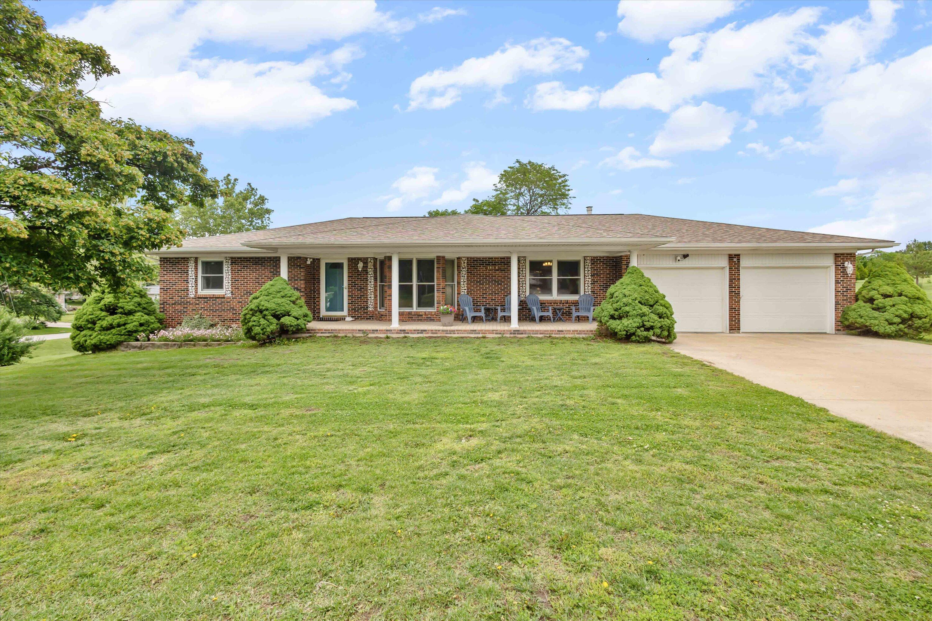 101 East Reed Street Fulton, MO 65251 - Photo 1 of 1 04-BP3A6116_print