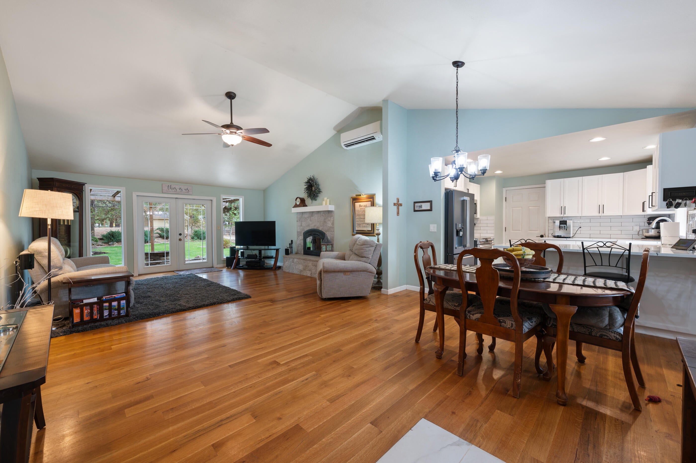 17290 Kingsburg Road Bend, OR 97707 - Photo 18 of 34 17290-kingsburg-rd-bend-or-097707 - 35
