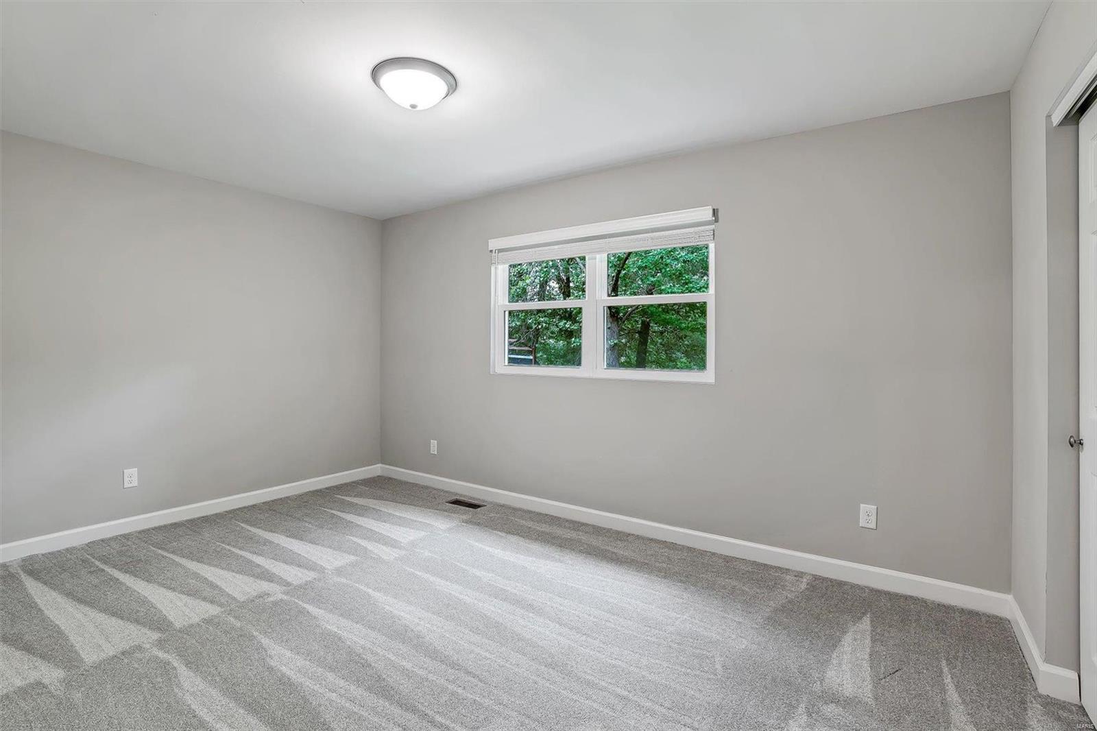 269 Oak Path Drive Ballwin, MO 63011 - Photo 20 of 29