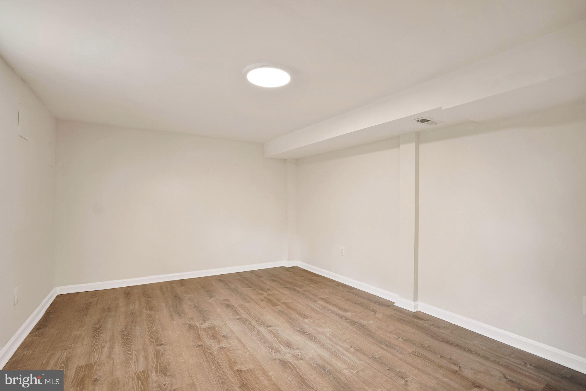 9101 Old Keene Mill Road Springfield, VA 22152 - Photo 11 of 28 a view of an empty room