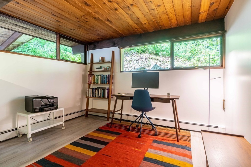 17 Stonehedge Road Lincoln, MA 01773 - Photo 35 of 42 Gallery Image 35
