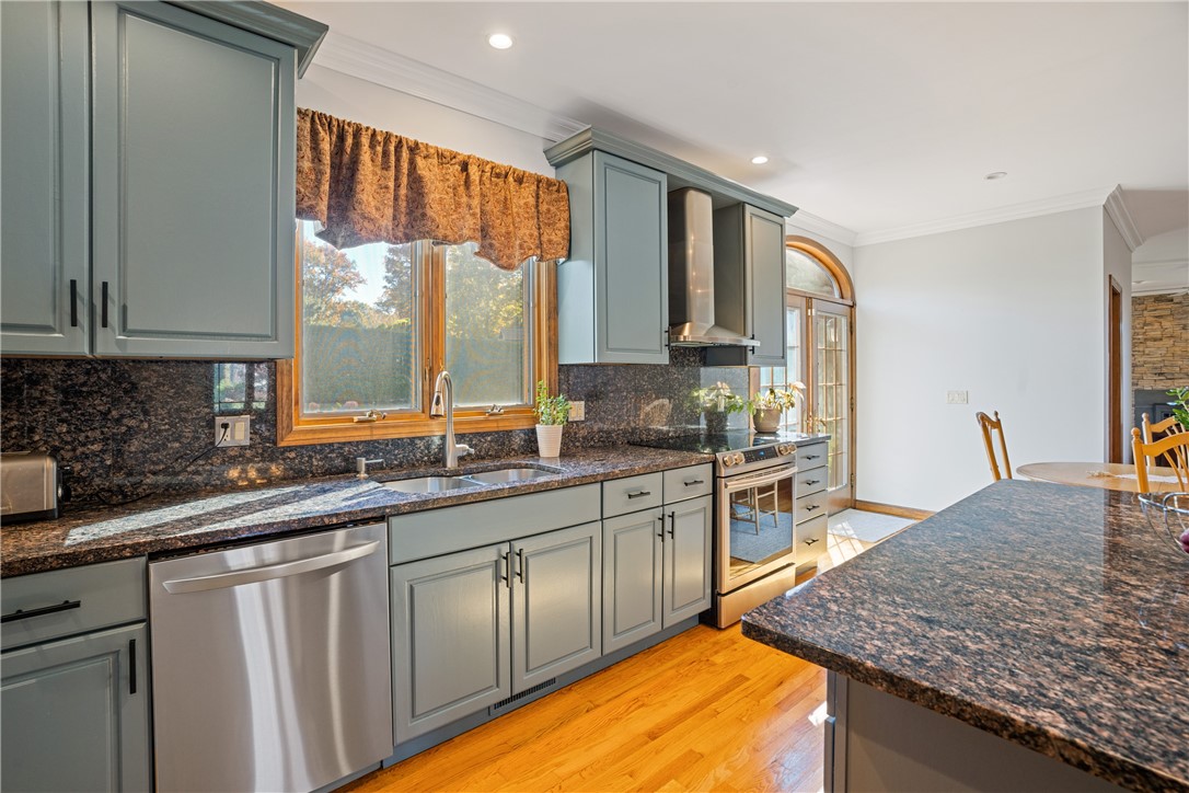 25 Linfield Circle Lincoln, RI 02865 - Photo 16 of 45