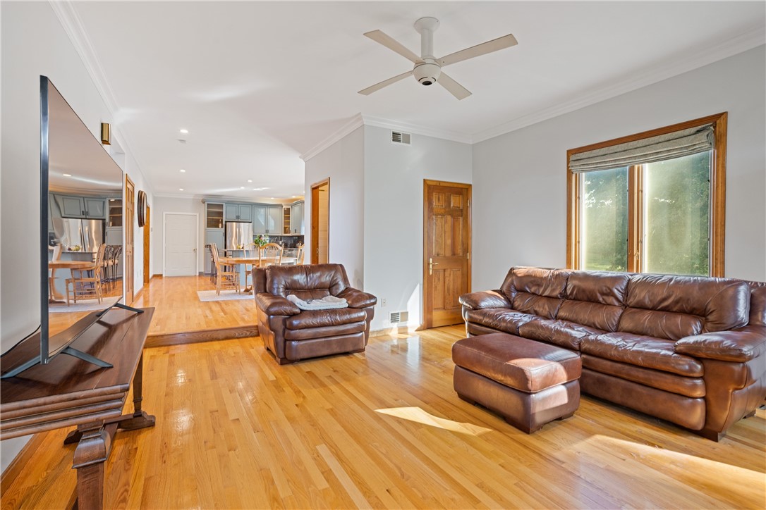 25 Linfield Circle Lincoln, RI 02865 - Photo 19 of 45
