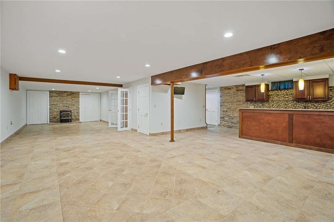 25 Linfield Circle Lincoln, RI 02865 - Photo 28 of 45