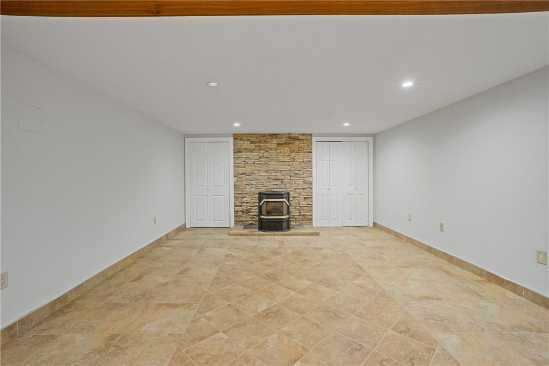 25 Linfield Circle Lincoln, RI 02865 - Photo 29 of 45