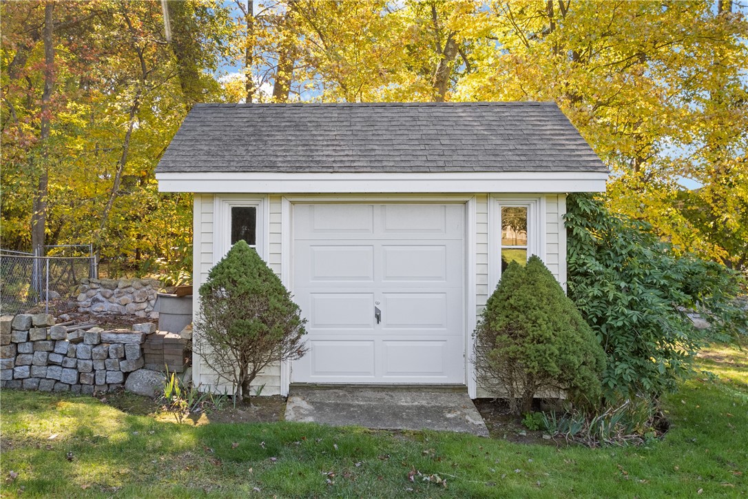 25 Linfield Circle Lincoln, RI 02865 - Photo 31 of 45