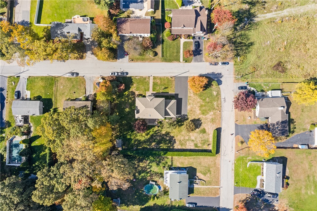 25 Linfield Circle Lincoln, RI 02865 - Photo 33 of 45