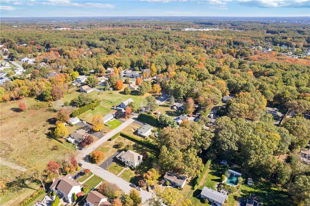 25 Linfield Circle Lincoln, RI 02865 - Photo 38 of 45