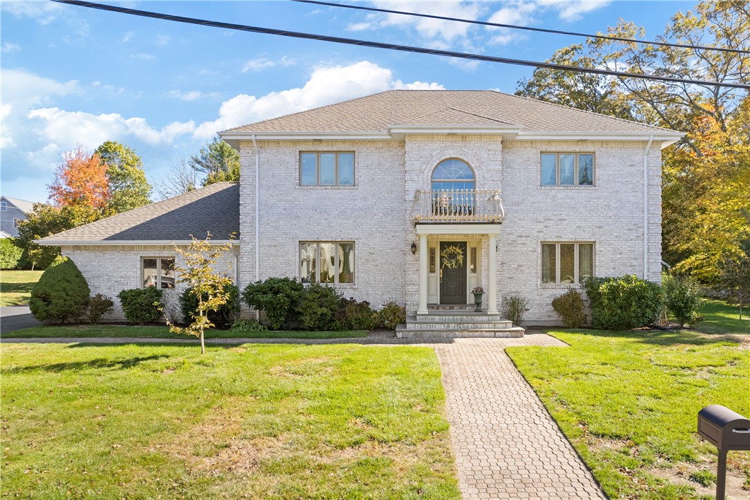 25 Linfield Circle Lincoln, RI 02865 - Photo 4 of 45