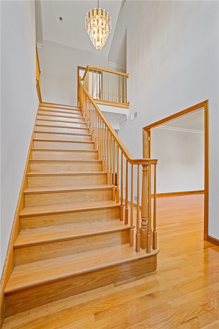 25 Linfield Circle Lincoln, RI 02865 - Photo 10 of 45