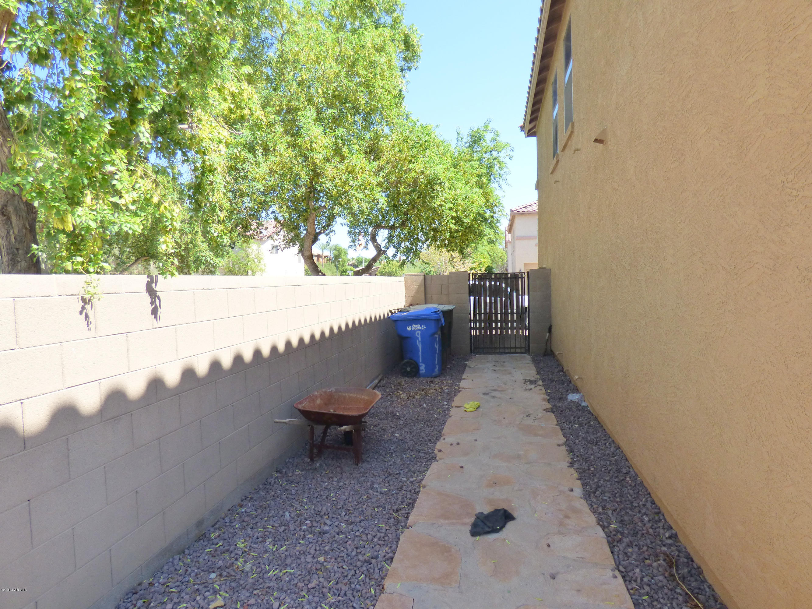 9413 West Eaton Road Phoenix, AZ 85037 - Photo 12 of 13 P1010399a