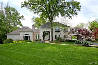9 Brookwood Road Town and Country, MO 63131 - Photo 2 of 47