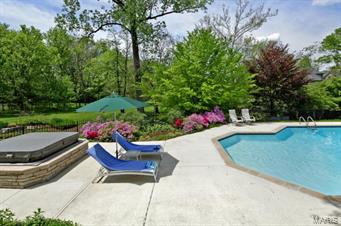 9 Brookwood Road Town and Country, MO 63131 - Photo 31 of 47